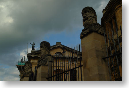 Brooding figureheads near the Bodleian Library